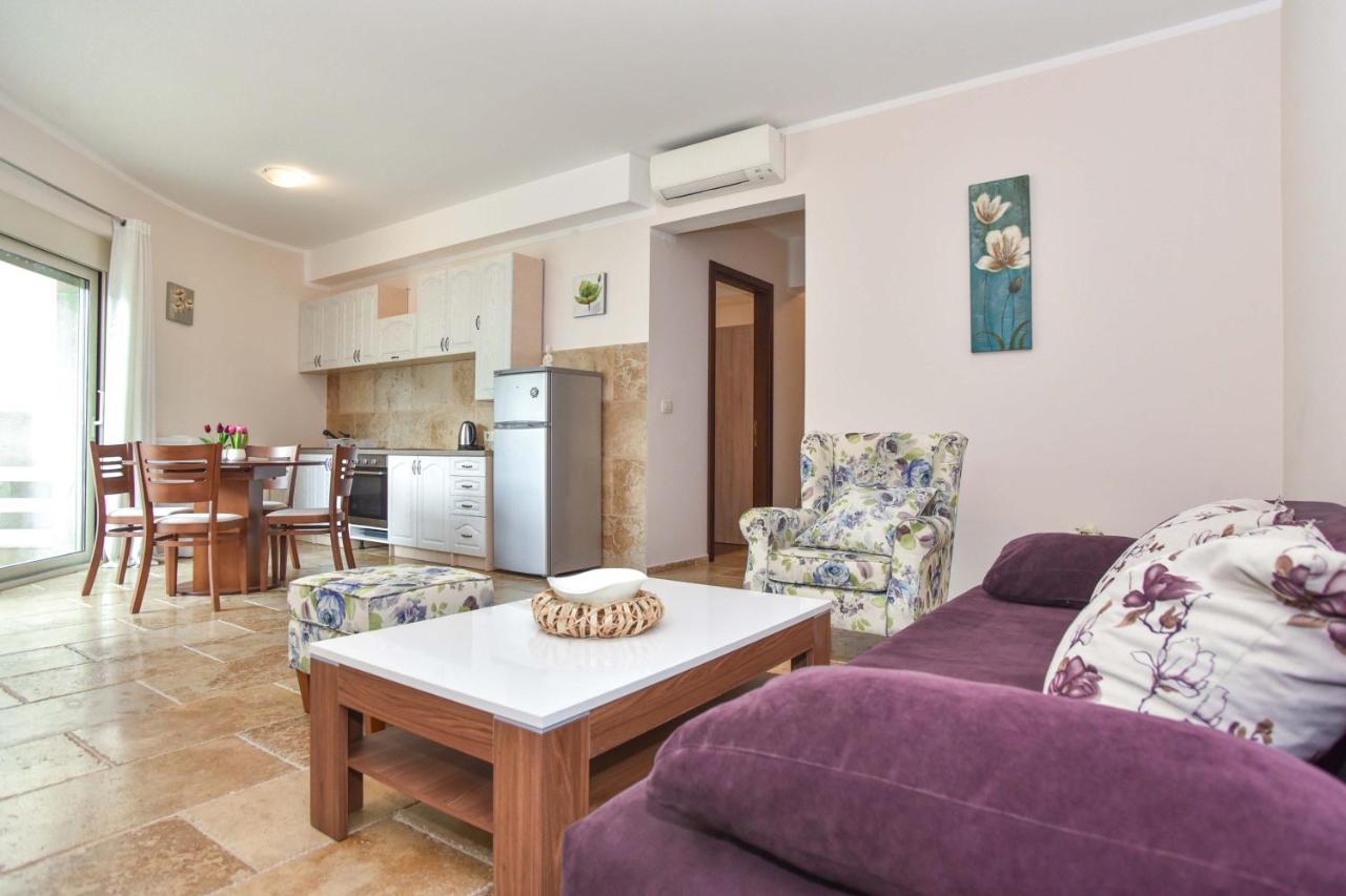 Apartment Centrum Stone Budva